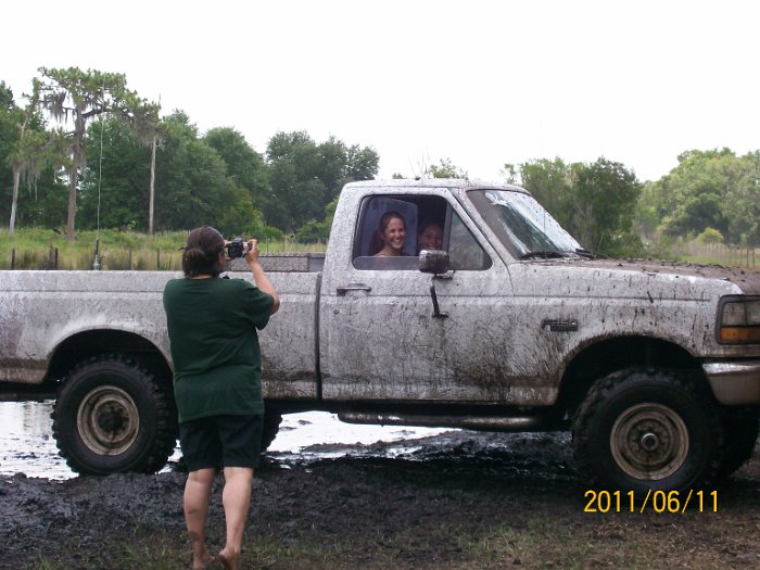 2011-Jun-11_HGR4X4_JessesBD_P1 025